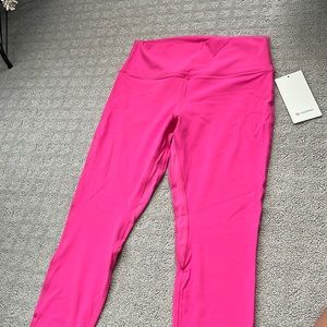 Lululemon Align HR crop 23’